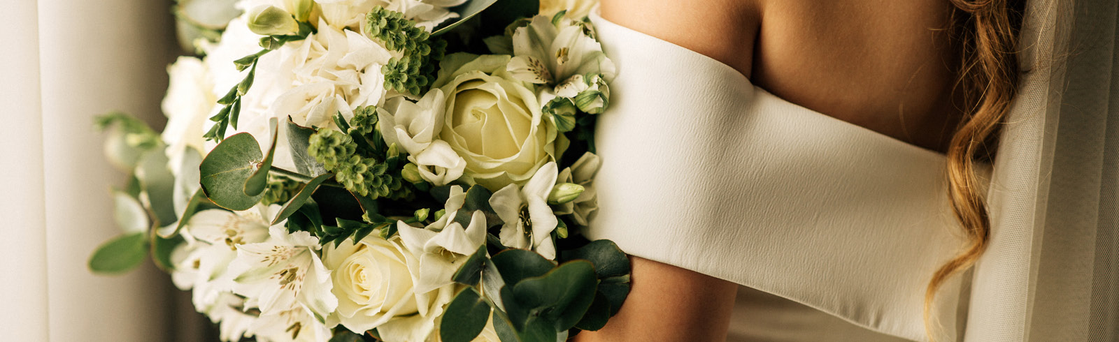 Wedding flowers from Lark Rise Flowers in Bicester