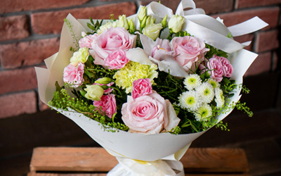Fresh flowers and gift bouquets from Lark Rise Flowers in Bicester